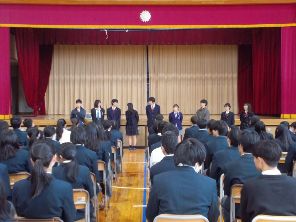 卒業生に話を聞く会